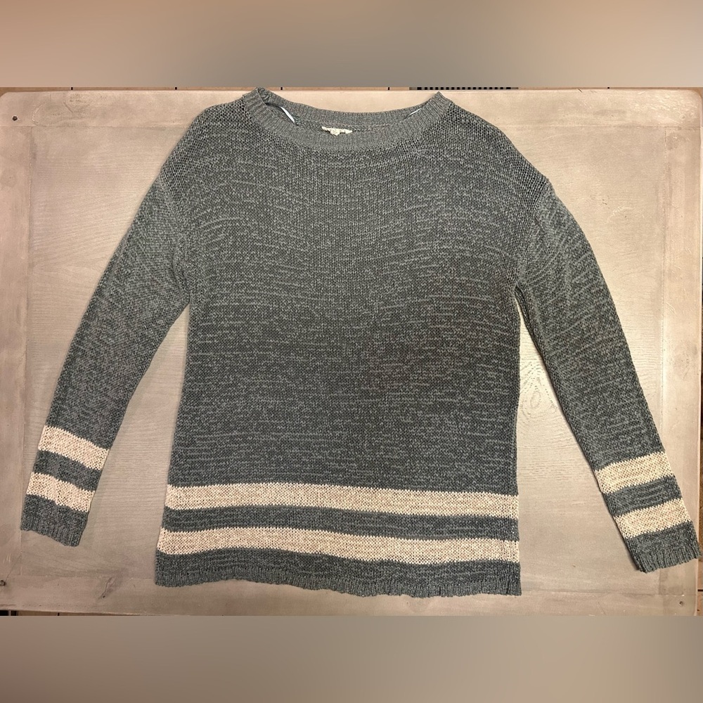 Easel Sweater Womens Size‎ Large Light Weight Stretchy Gray And Cream Boho